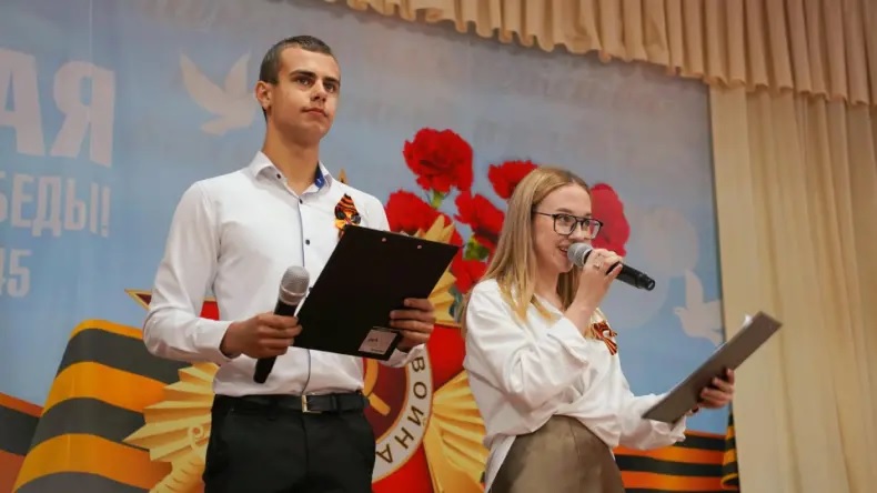 В торжественной обстановке открыли муниципальный этап Всероссийского проекта «Вызов Первых», который прошел на базе школы №3 села Арзгир.