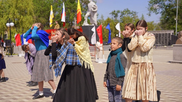 «Одна история на всех».
