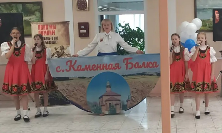 Творческий коллектив Дома культуры с.Каменная Балка выступил с концертно-фронтовой бригадой в военном госпитале г. Буденновска. Творческий коллектив Дома культуры с.Каменная Балка выступил с концертно-фронтовой бригадой в военном госпитале г. Буденновска.